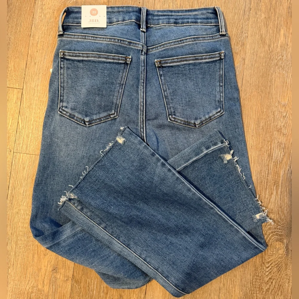 Brand new with tags! JBD Classic Blue Denim Jeans - Picture 3 of 3